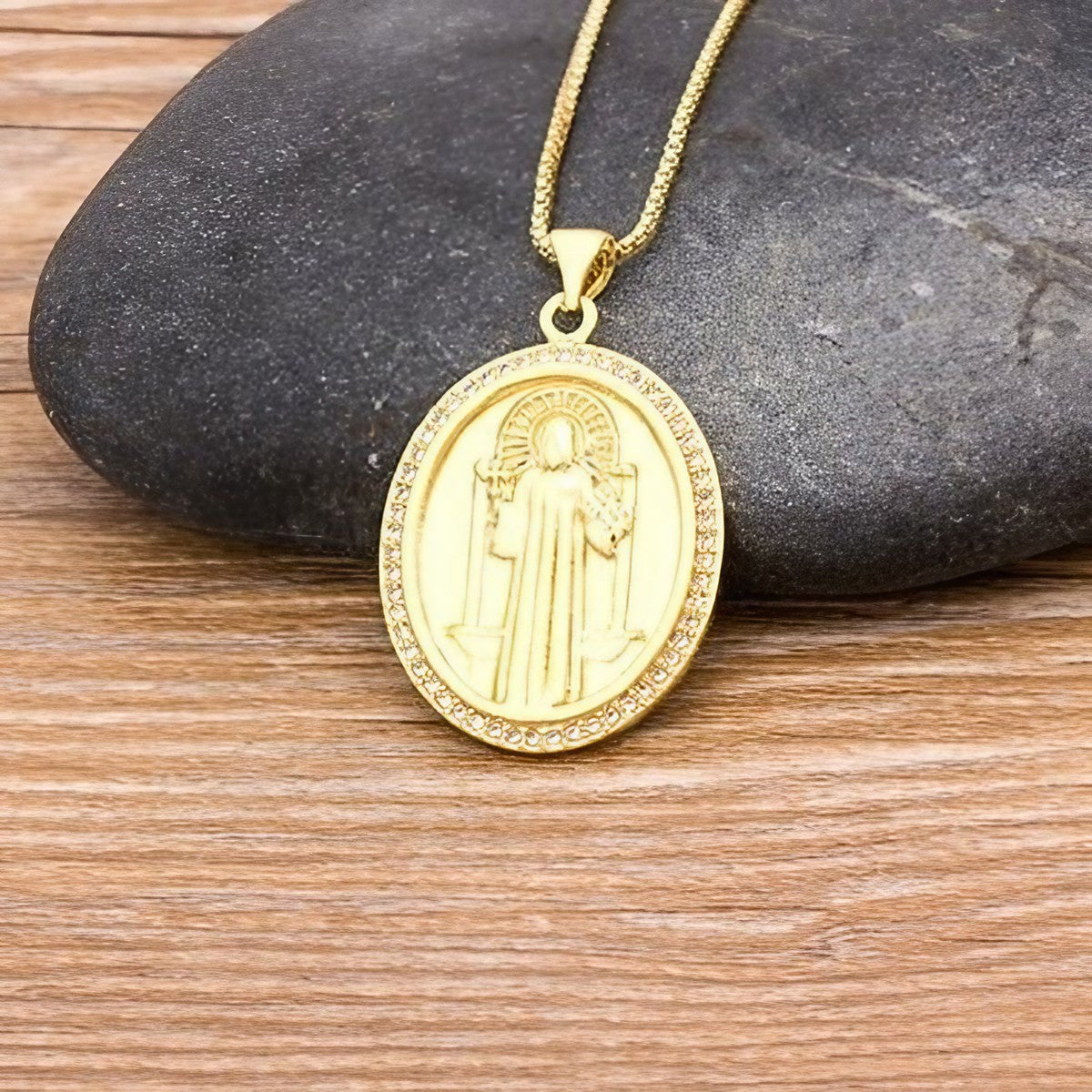 Colar Virgem Maria