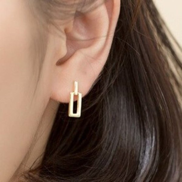 Brinco Dourado Retangular