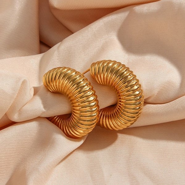Brinco Dourado Meia Argola