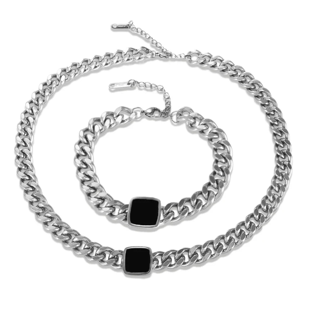 Conjunto Colar e Pulsera Corrente com Pedra Negra