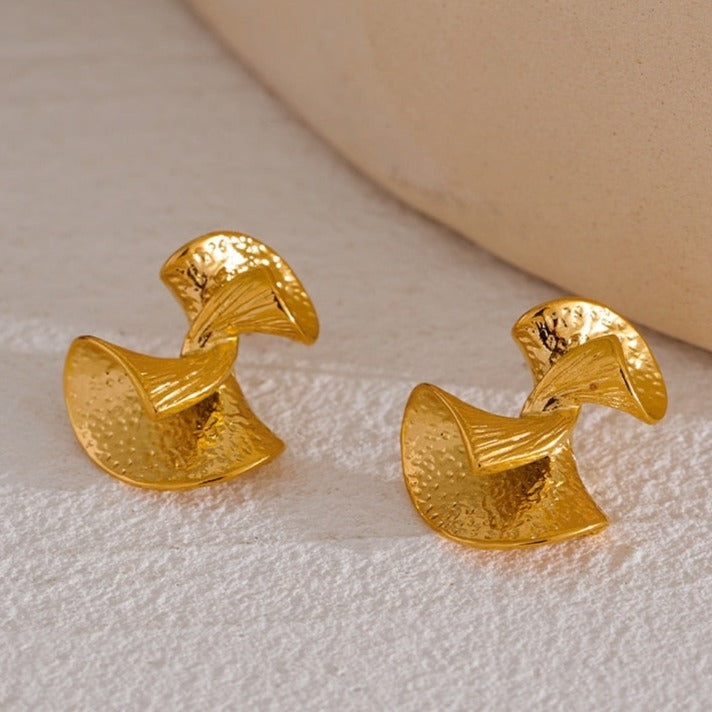 Brinco Dourado Torcido