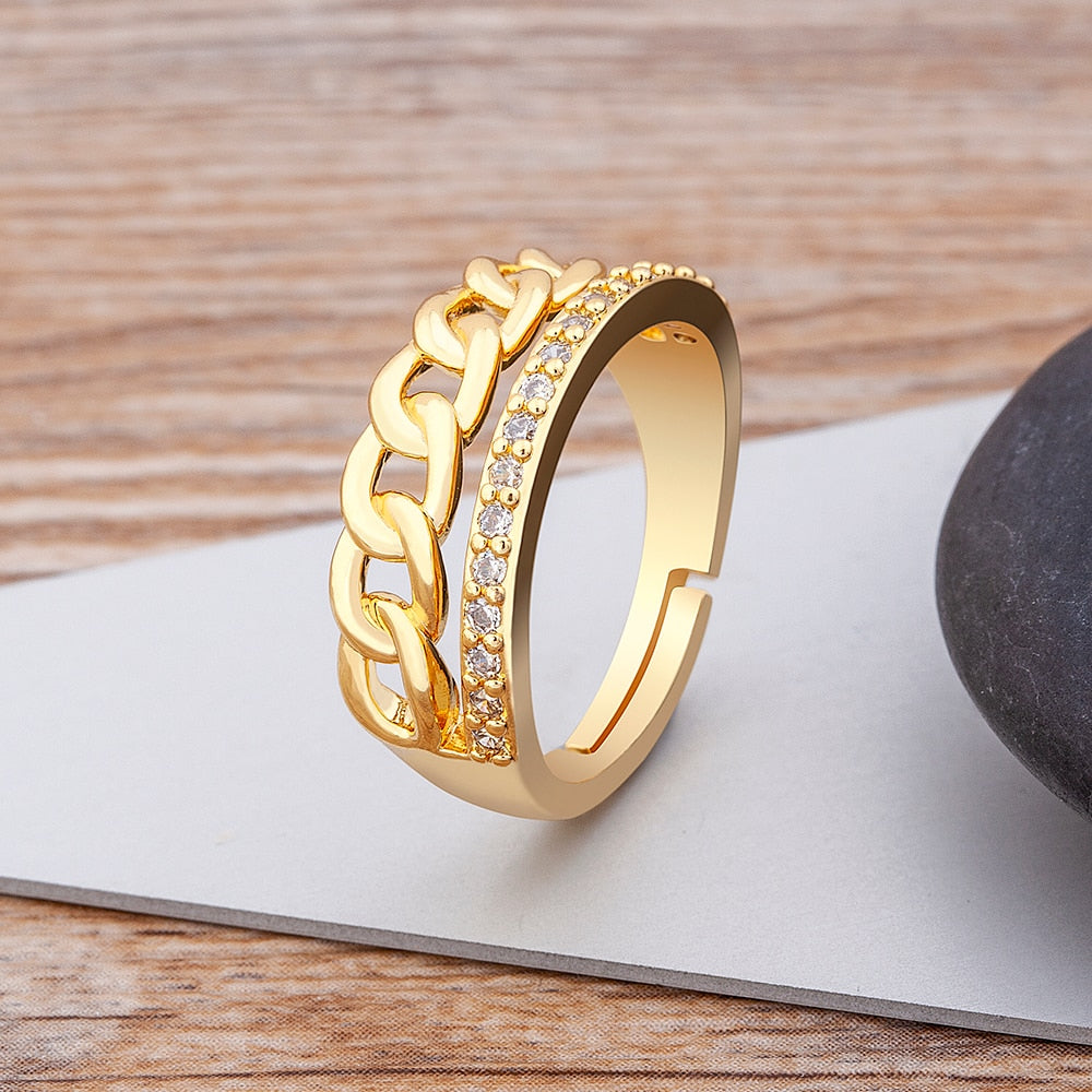 Anel Dourado com Zircônias Ajustável