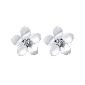 Brinco de Prata Flor Pétala Branca