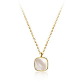 Colar Dourado Pingente Quadrado