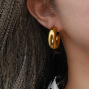 Brinco Dourado Meia Argola