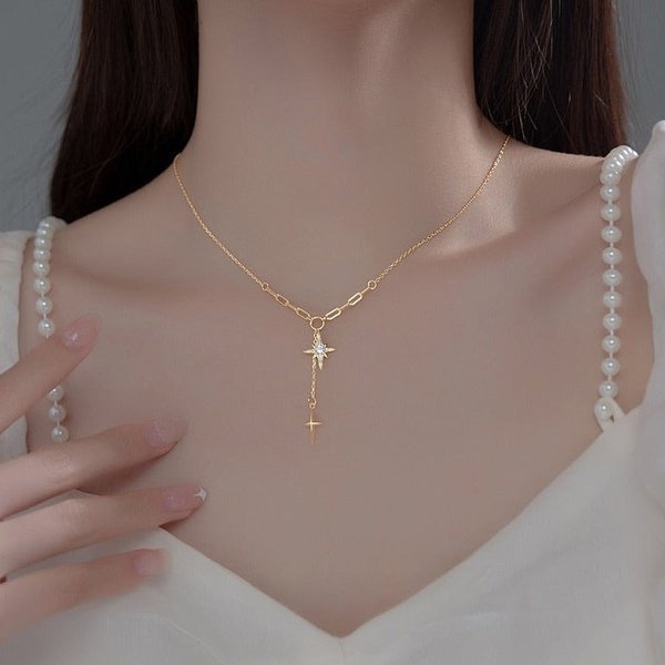 Colar Dourado Pingente Estrela