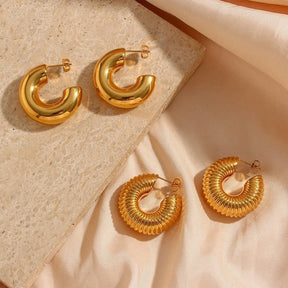 Brinco Dourado Meia Argola