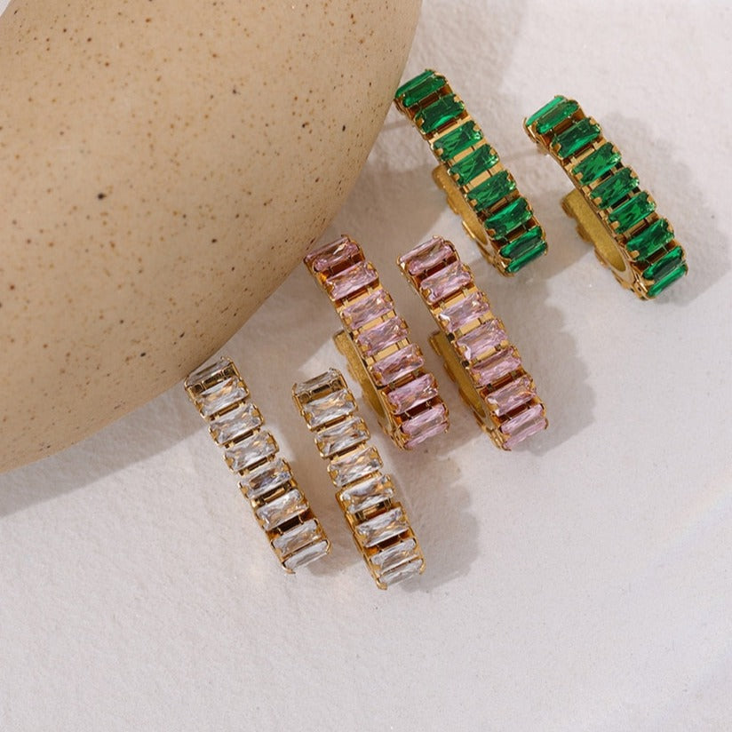 Brinco Dourado com Pedra Zircônia