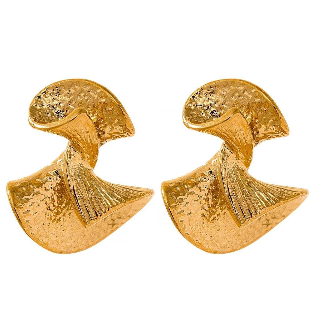 Brinco Dourado Torcido