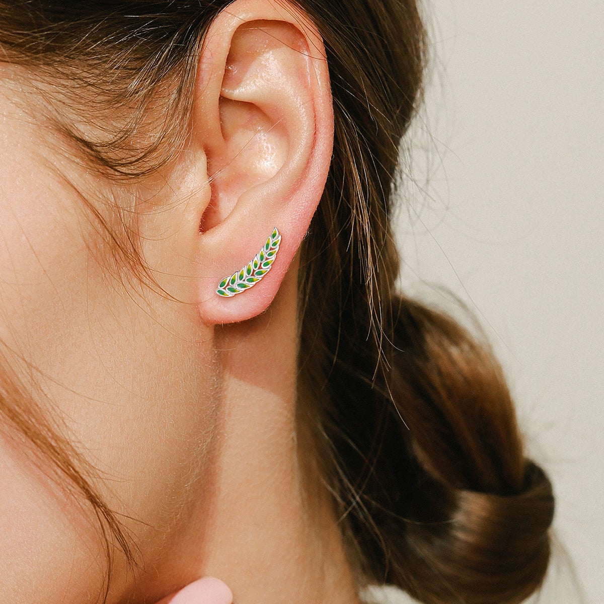 Brinco de Prata Folhas Verdes