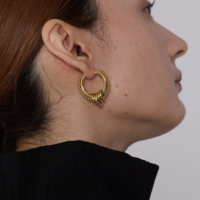 Brinco Dourado de Argola Trançado