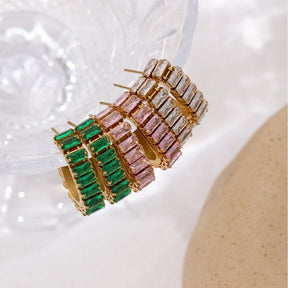 Brinco Dourado com Pedra Zircônia