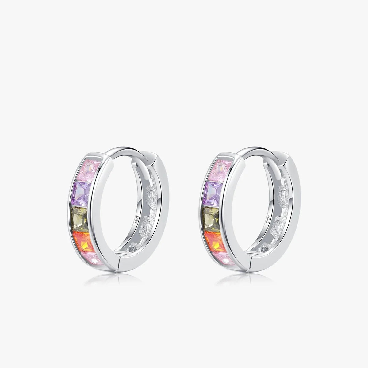 Brinco Argolinha com Zircônias Coloridas