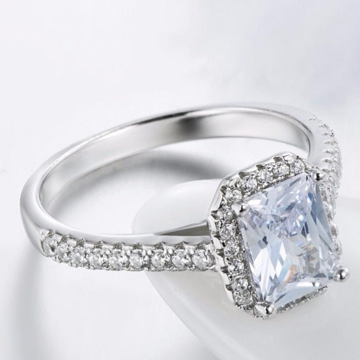 Anel Solitário Prata Royalty Diamante de Zircônia