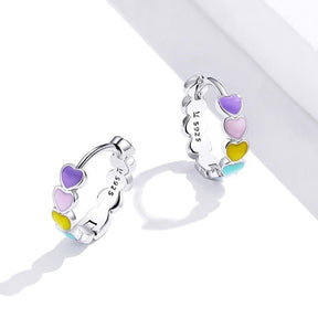 Brinco Prata de Argola Corações Coloridos Rainbow